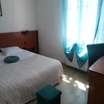 Le Castel D'olmes Hotel 2*