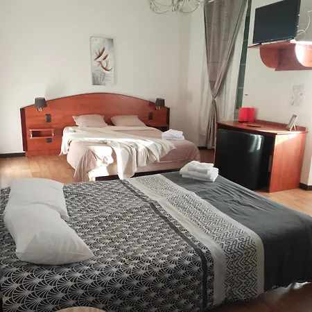 Le Castel D'olmes 2* Laroque-d'Olmes