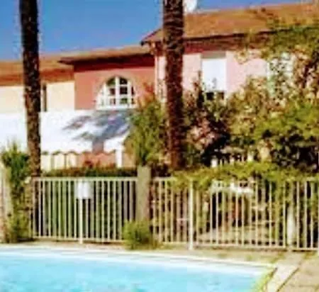 Hotel Le Castel D'olmes