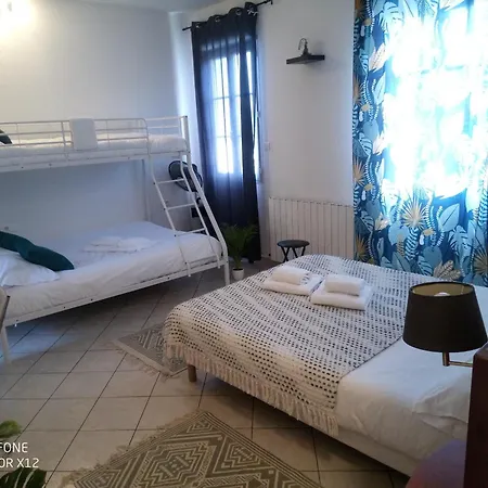 Hotel Le Castel D'olmes 2*