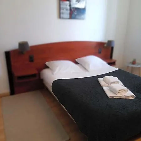 Hotel Le Castel D'olmes 2*